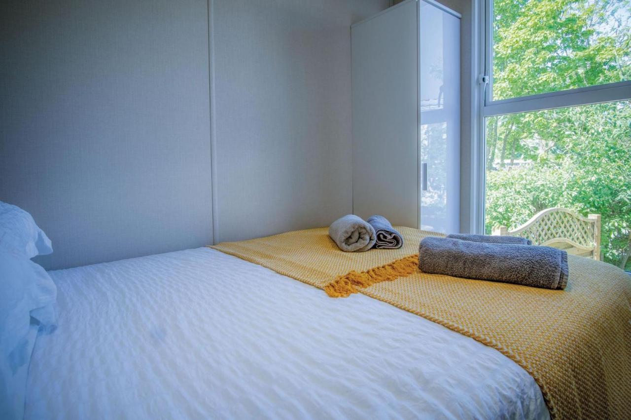 The Studio - 1 Bedroom Cabin - Amroth Extérieur photo